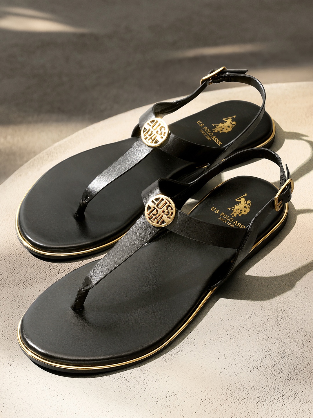 

U.S. Polo Assn. Women T-Strap Flats, Black