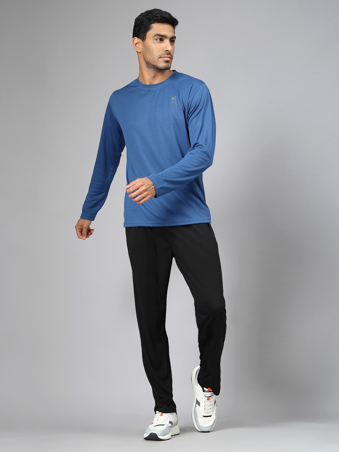 

HRX by Hrithik Roshan Men Solid Round Neck Rapid-Dry Training T-shirt, Blue