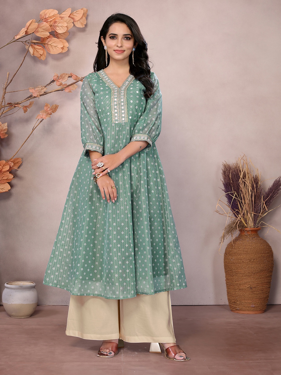 

Rangita Women Embroidered Chanderi Silk Anarkali Kurta, Green