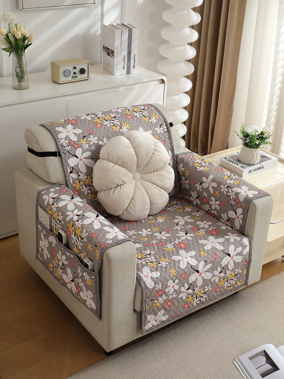 

HOKIPO Brown & Yellow Printed Polyester 1 Piece Sofa Cover