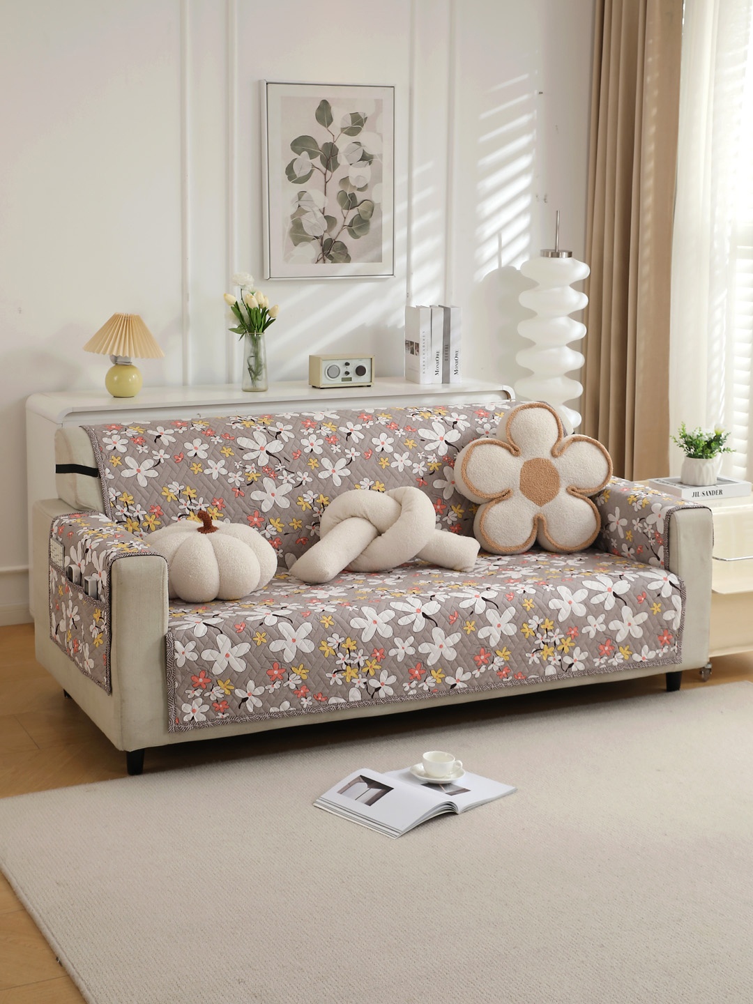 

HOKIPO Brown & White Printed Polyester 1 Piece Sofa Cover