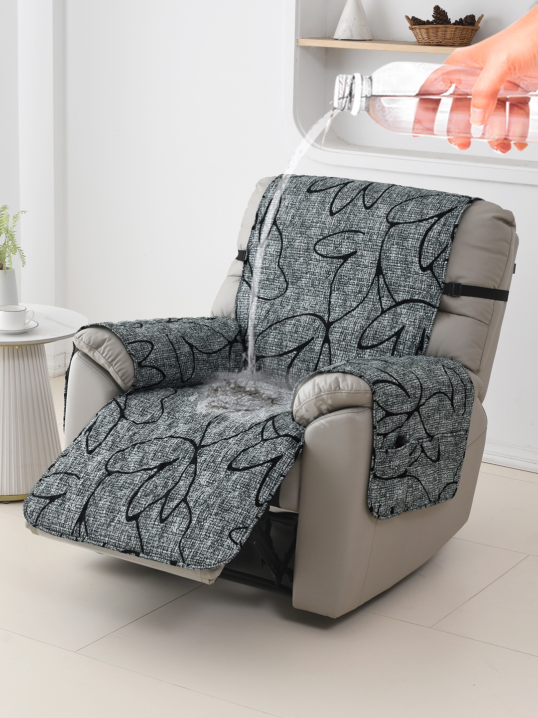 

HOKIPO Grey & Black Printed Waterproof Recliner Sofa Seat Mat with Arms