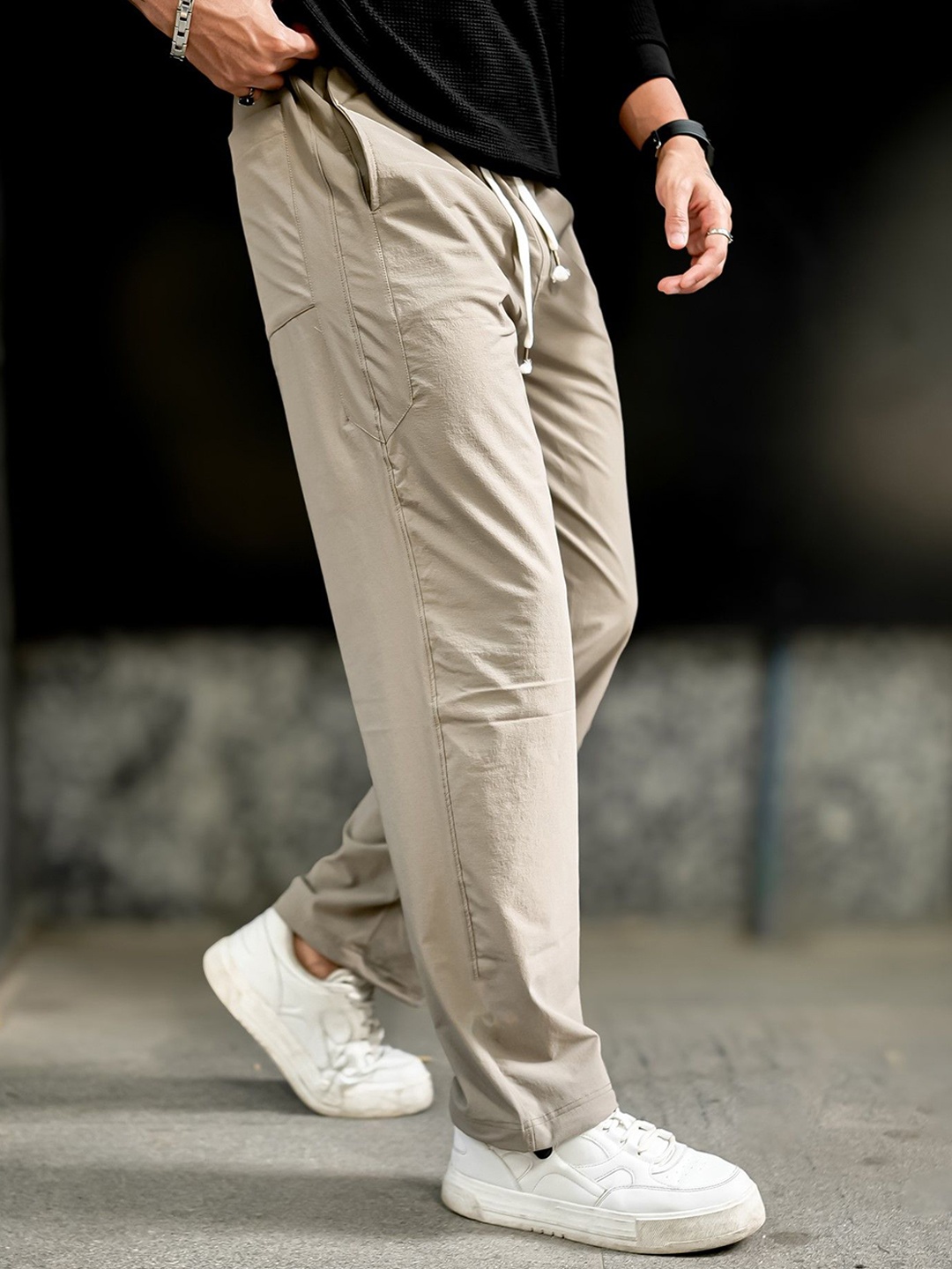 

Maniac Men Relaxed Parallel Trousers, Beige