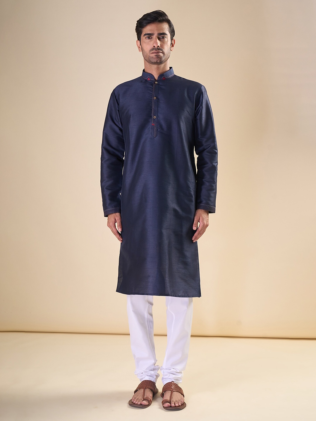 

OUTLUK Men Regular Pure Silk Kurta with Pyjamas, Navy blue