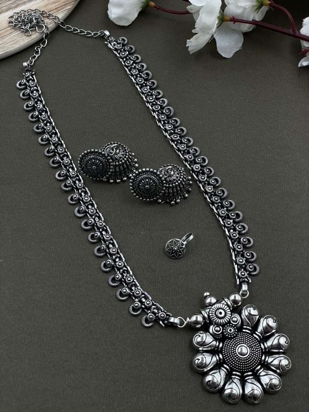 

NAMAN ARTS Devika Spring Silver Plated Oxidised Jewellery Set