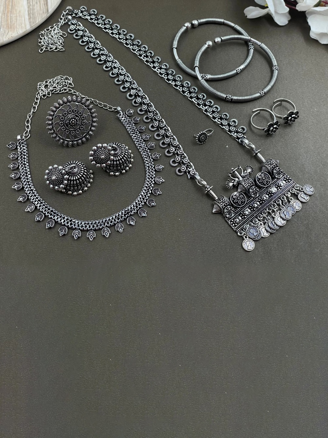 

NAMAN ARTS Spring Silver-Plated Oxidised Necklace Jewellery Set