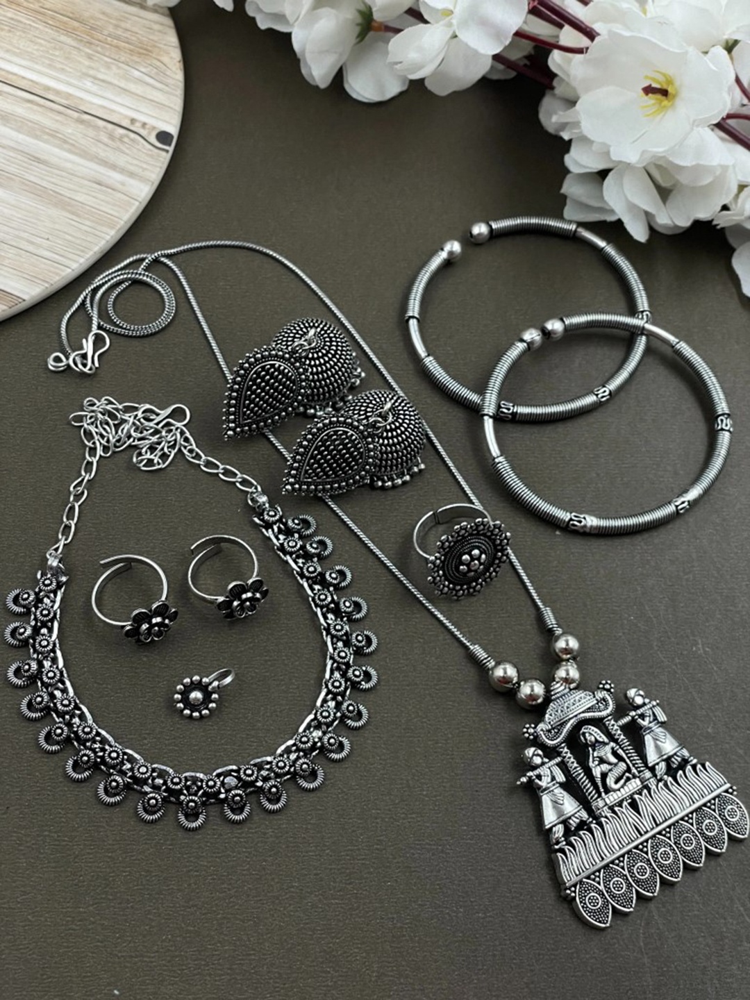 

NAMAN ARTS Silver Plated Oxidised Jewellery Set