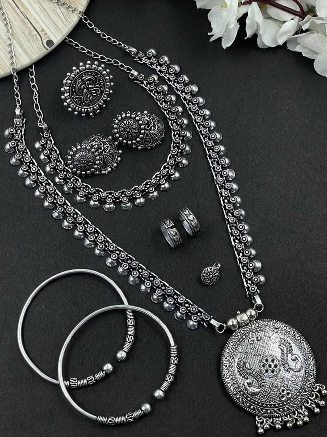 

NAMAN ARTS Mukti Silver Plated Oxidised Jewellery Set