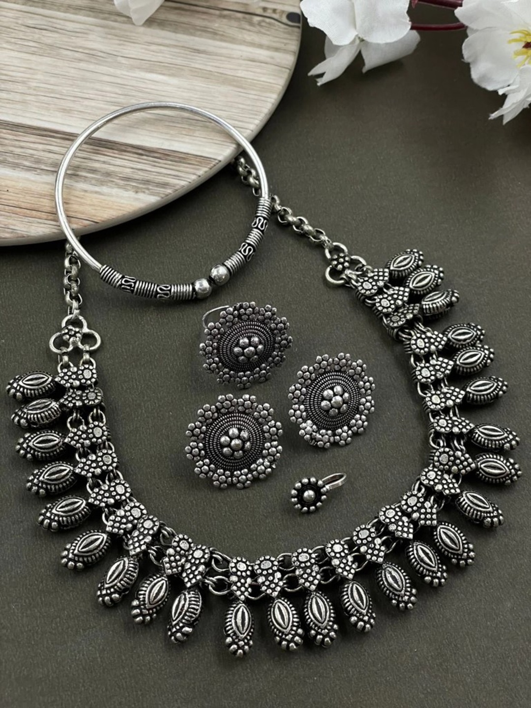 

NAMAN ARTS Silver Plated Oxidised Jewellery Set