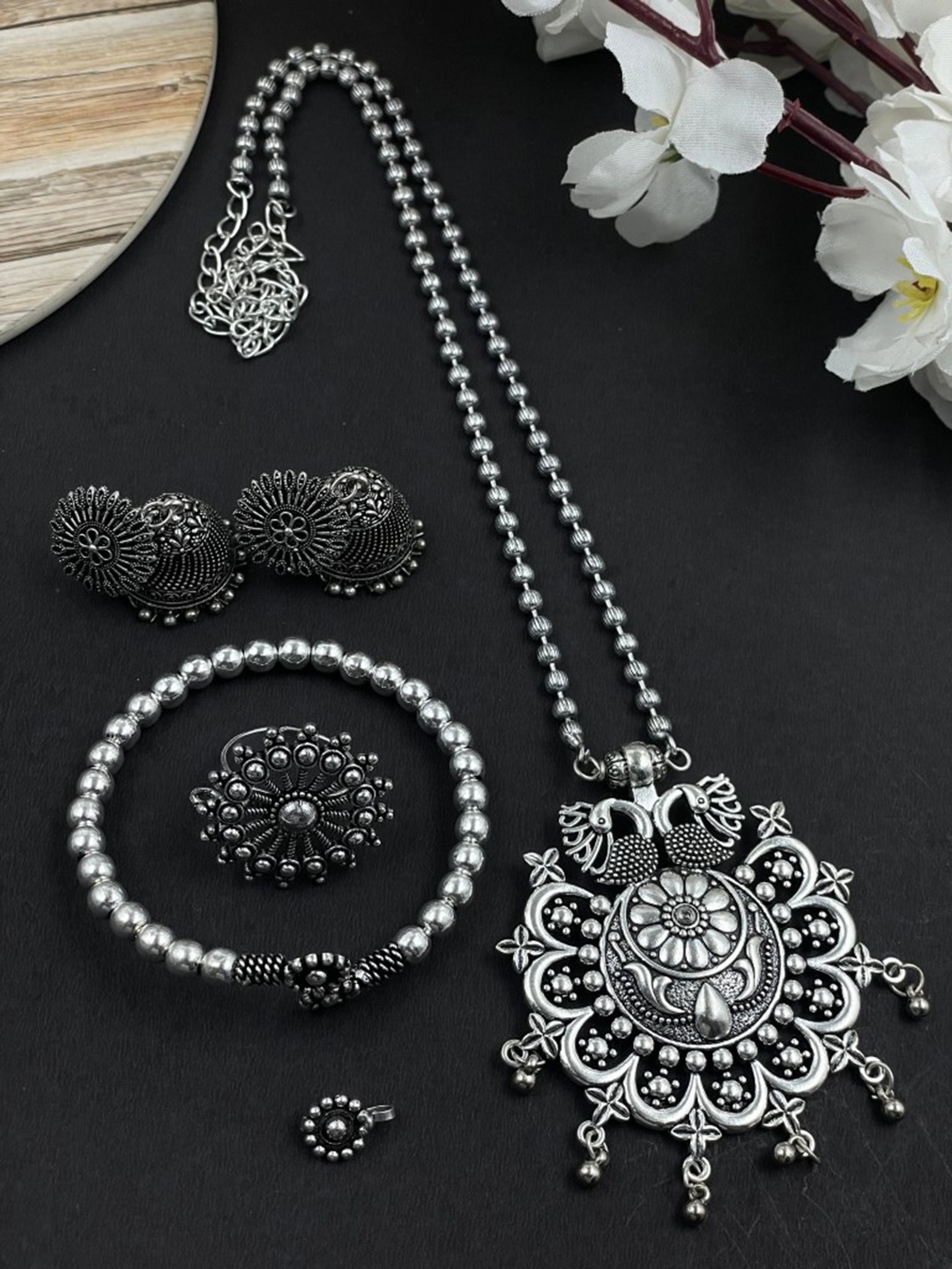 

NAMAN ARTS Silver Plated Oxidised Jewellery Set