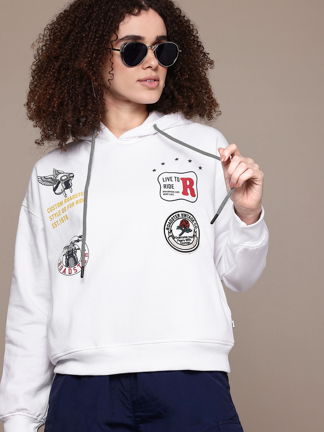 

The Roadster Lifestyle Co. Printed Hooded Pure Cotton Sweatshirt, White