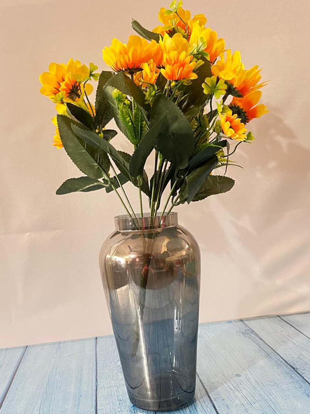 

Clovefry Classic Urn Shaped Glass Flower Vase, Black