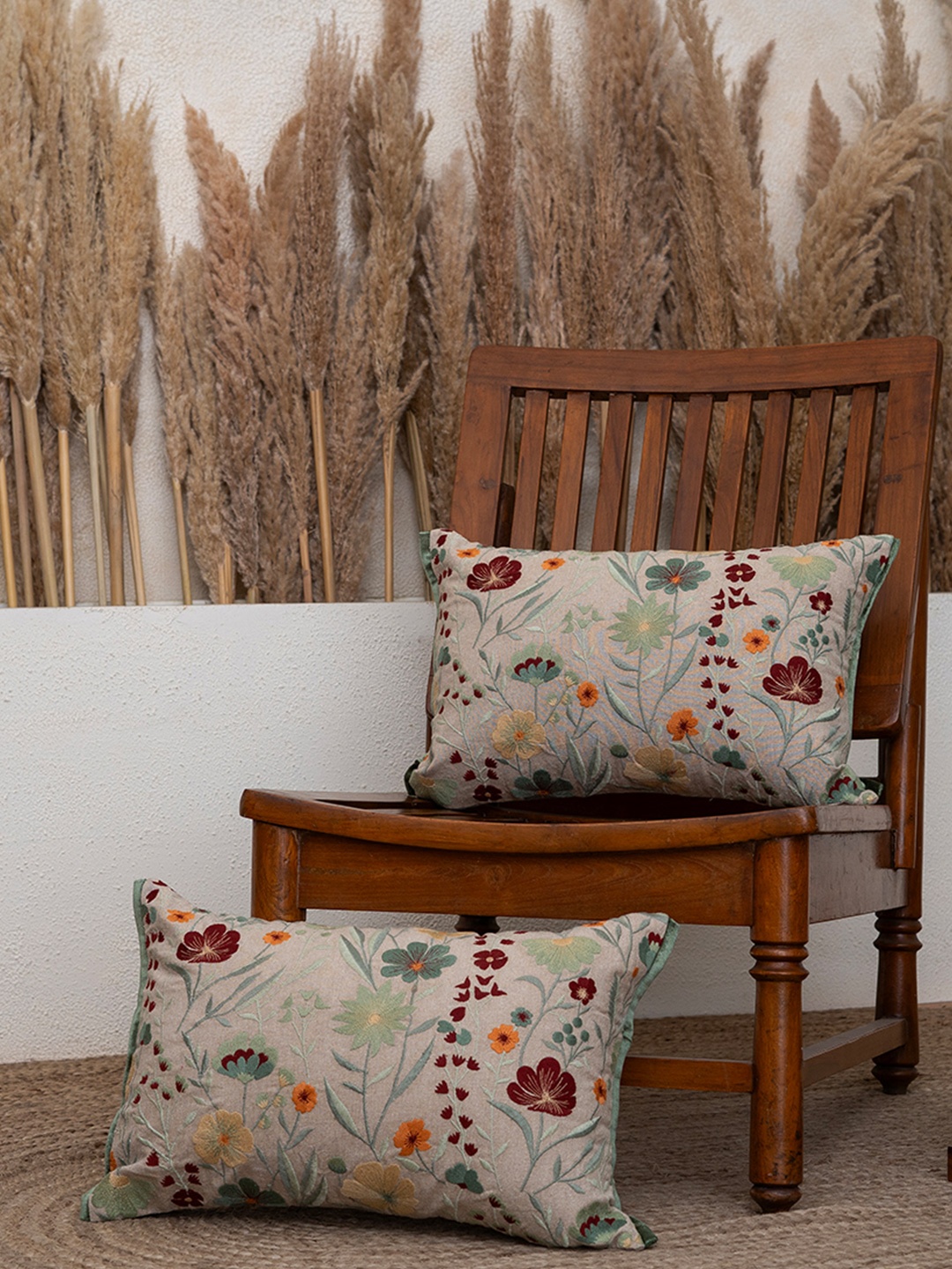 

BELIHODE Set of 2 Evergreen Whispering Meadows Embroidered Cushion Cover, White