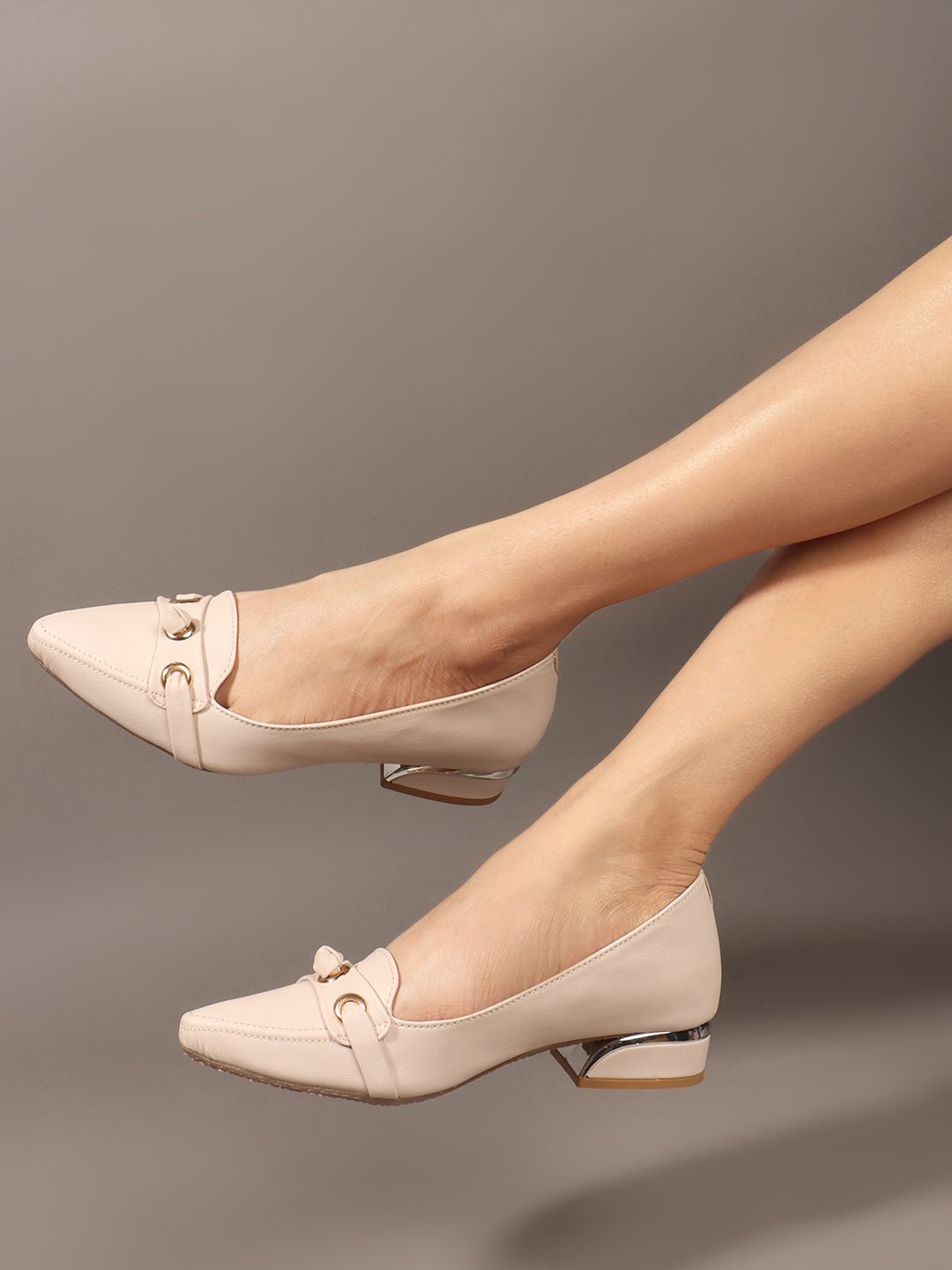 

Carlton London Women Party Block Heel Pumps, Cream