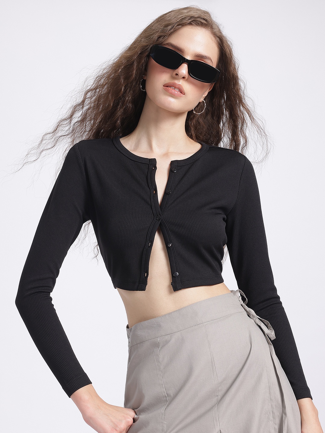 

glitchez Ribbed Glam Front-Open Crop Fitted Top, Black