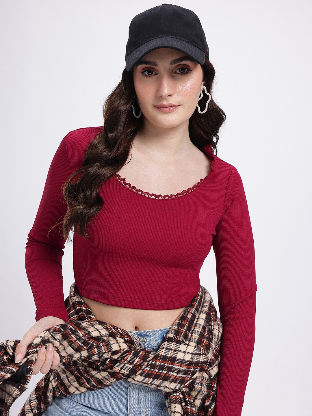 

glitchez Applauding Ribs Lace Insert Detail Fitted Crop Top, Maroon