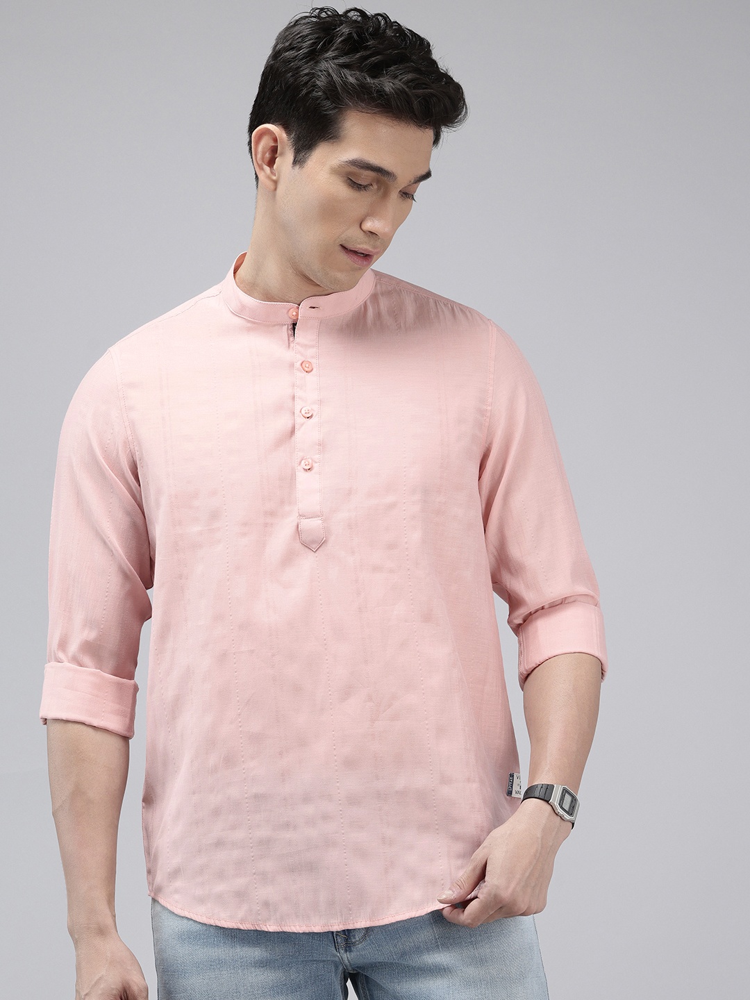 

SPYKAR Slim Fit Opaque Pure Cotton Casual Shirt, Peach