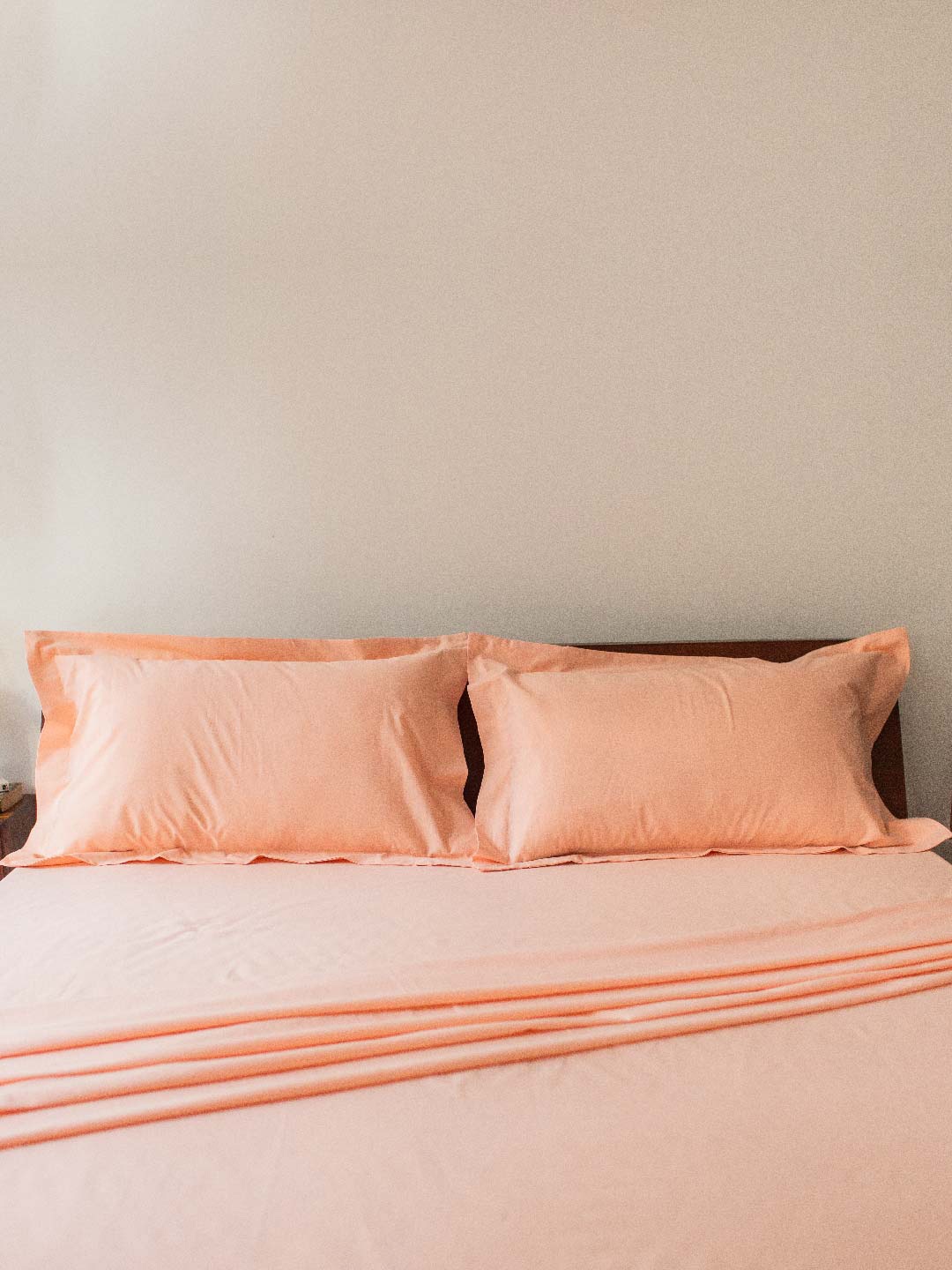 

10club Peach-Coloured Cotton Queen Bedsheet with 2 Pillow Covers 2.20 m X 2.50 m