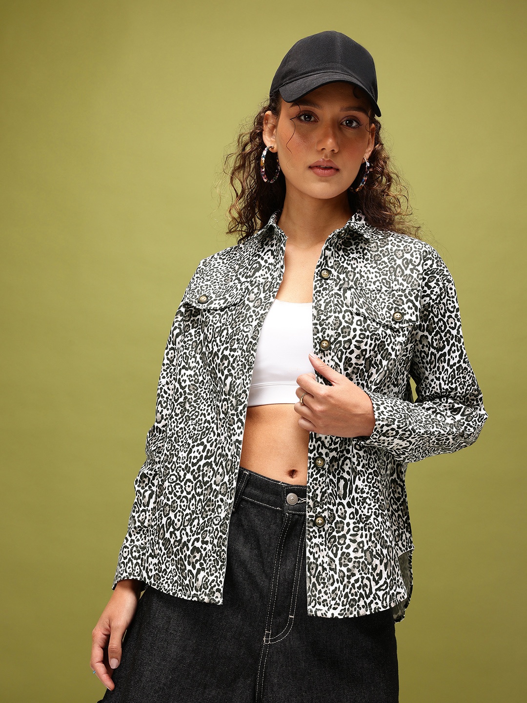 

glitchez Wild Vibe Printed Twill Relaxed Ft Shirt, White