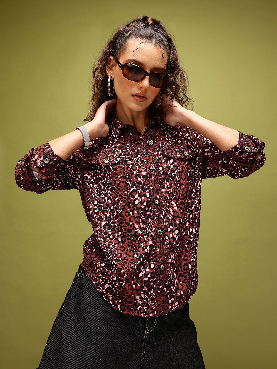 

glitchez Leopard Luxe Print Twill Relaxed Ft Shirt, Brown