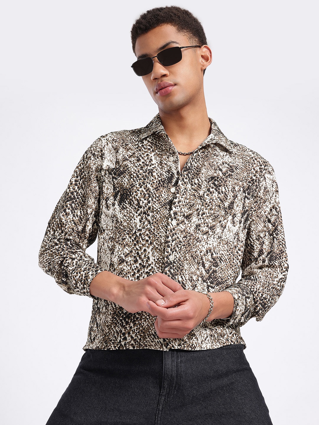 

glitchez Serpentini Swagger Printed Boxy Fit Shirt, Beige