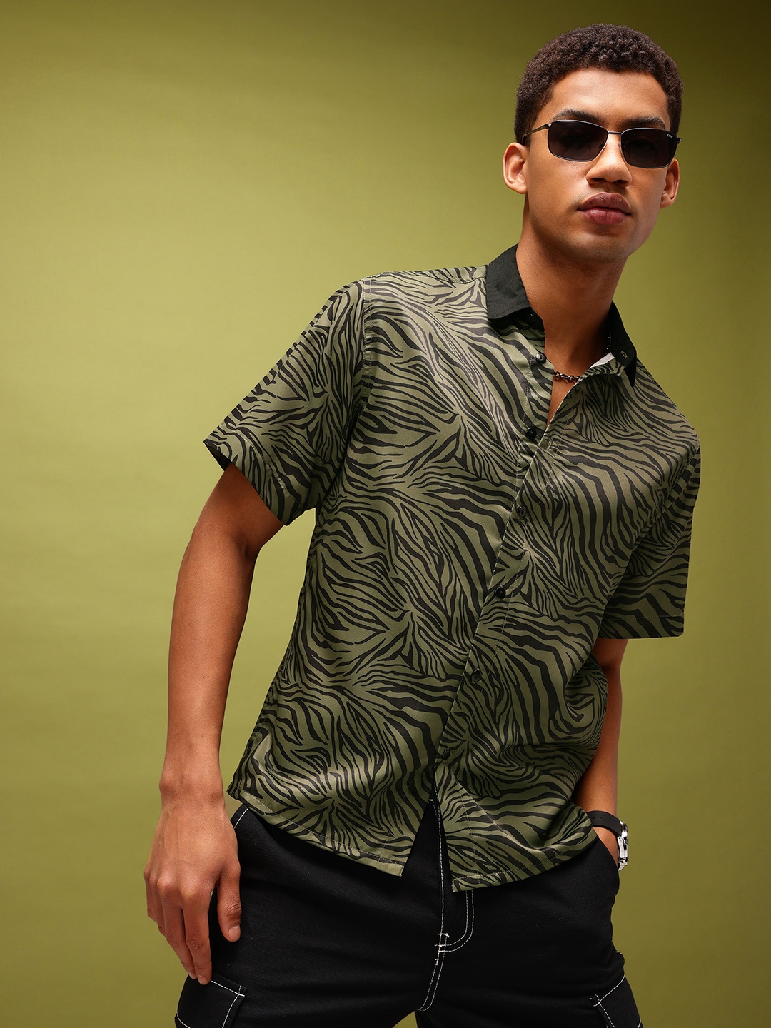 

glitchez Savanna Dash Zebra Print Relaxed Fit Shirt, Green