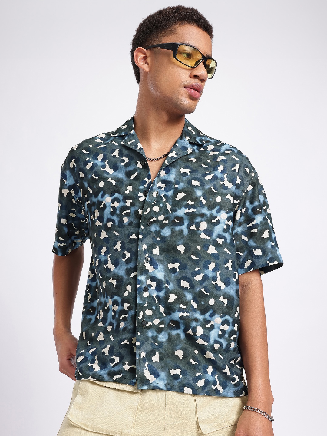 

glitchez Wild At Ease Leopard Print Relaxed Shirt, Blue