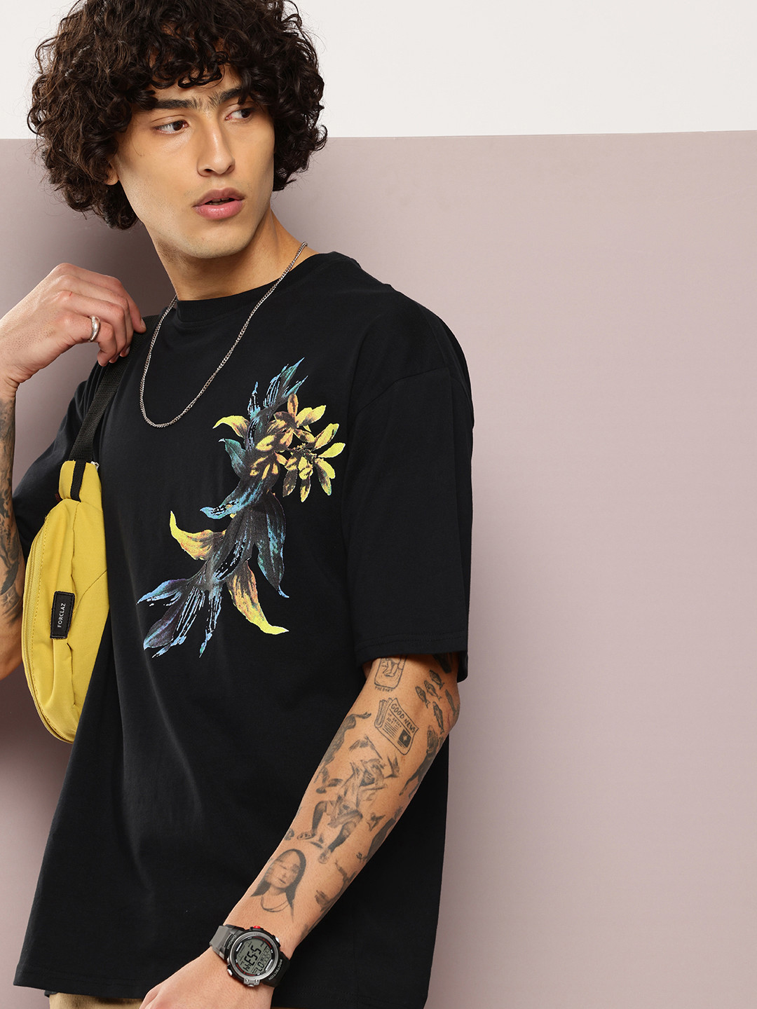 

Kook N Keech Graphic Printed Drop-Shoulder Sleeves Pure Cotton Oversized T-shirt, Black