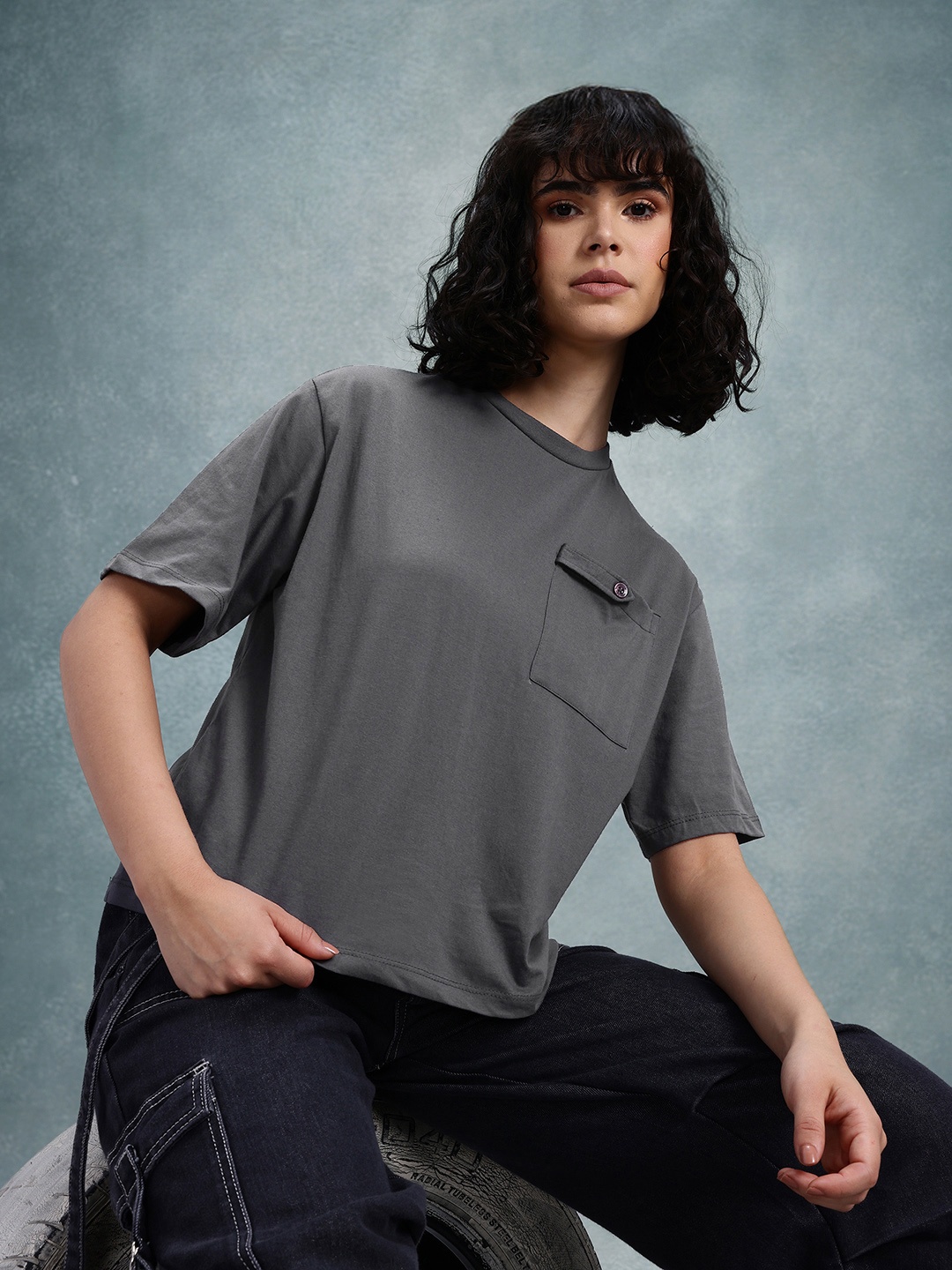 

The Roadster Life Co. Drop-Shoulder Sleeves Pocket Detail Relaxed T-shirt, Grey