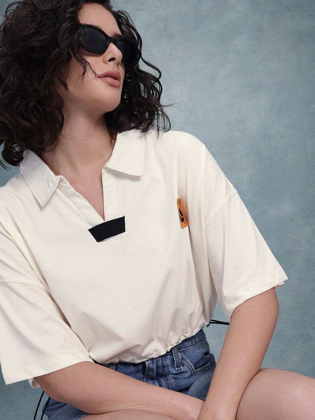 

The Roadster Life Co. Drop-Shoulder Sleeves Toggle Hem Boxy T-shirt, Off white
