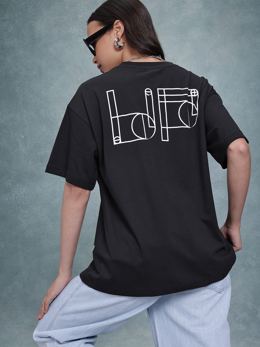 

The Roadster Life Co. Women Typography Printed Oversized Longline T-shirt, Black