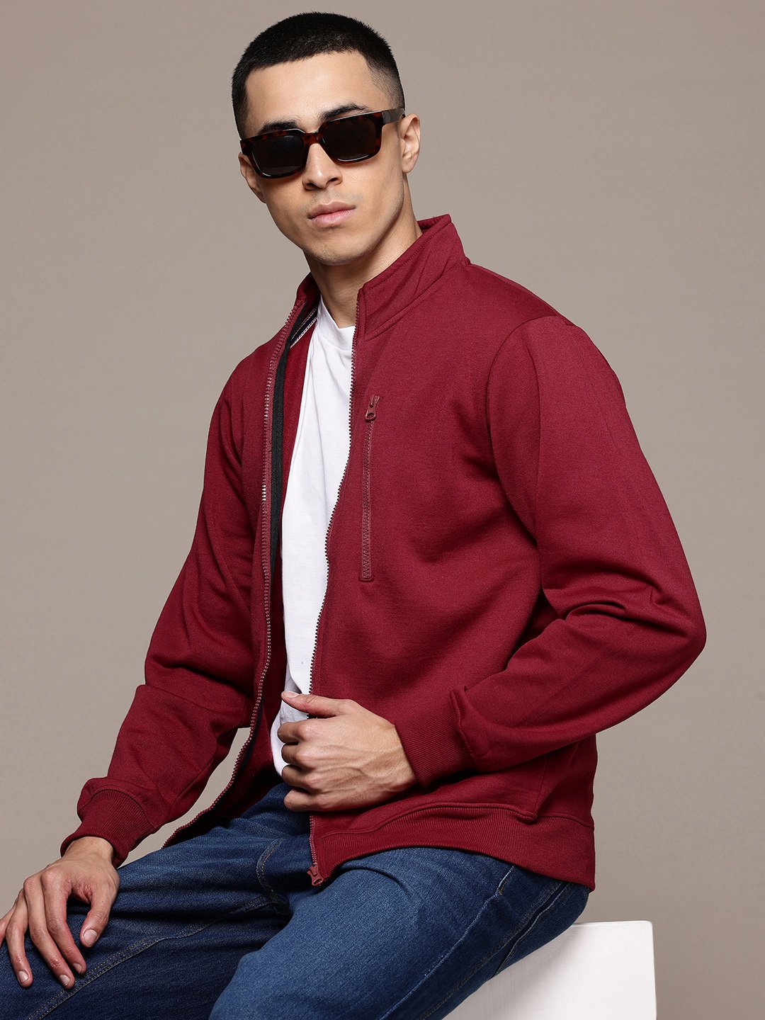 

The Roadster Lifestyle Co. Mock Collar Sweatshirt with Zip Detail, Maroon