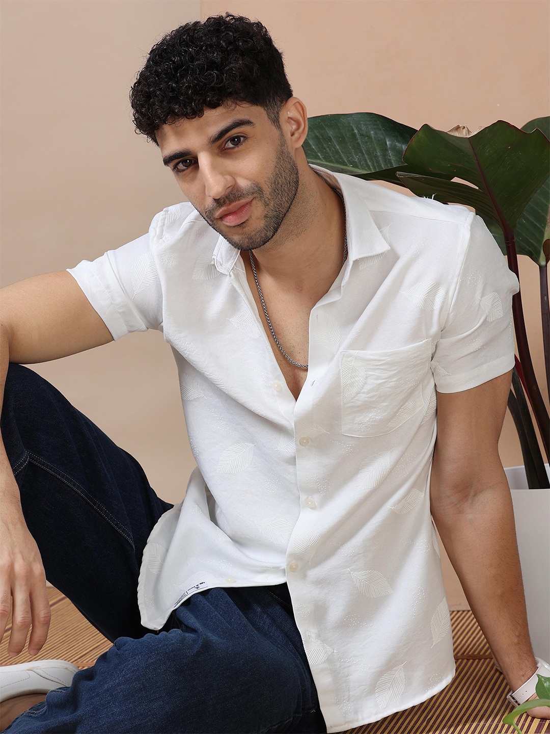 

HOUSE OF MAHNOTS Men Classic Opaque Casual Shirt, White