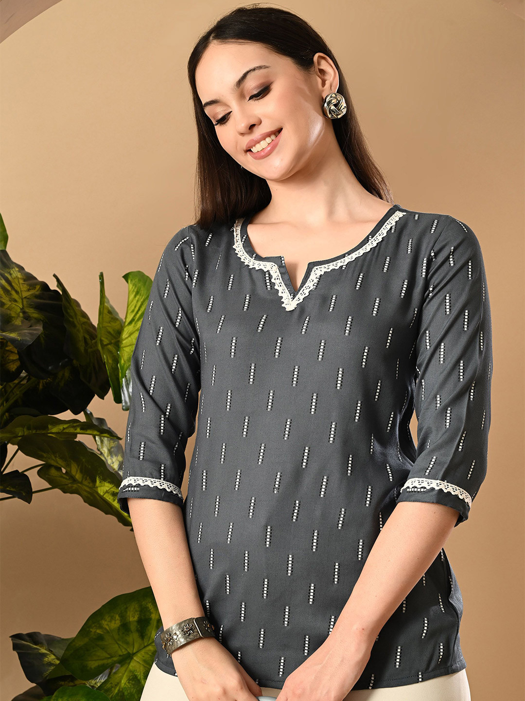 

GLOWWORLD Print Top, Grey