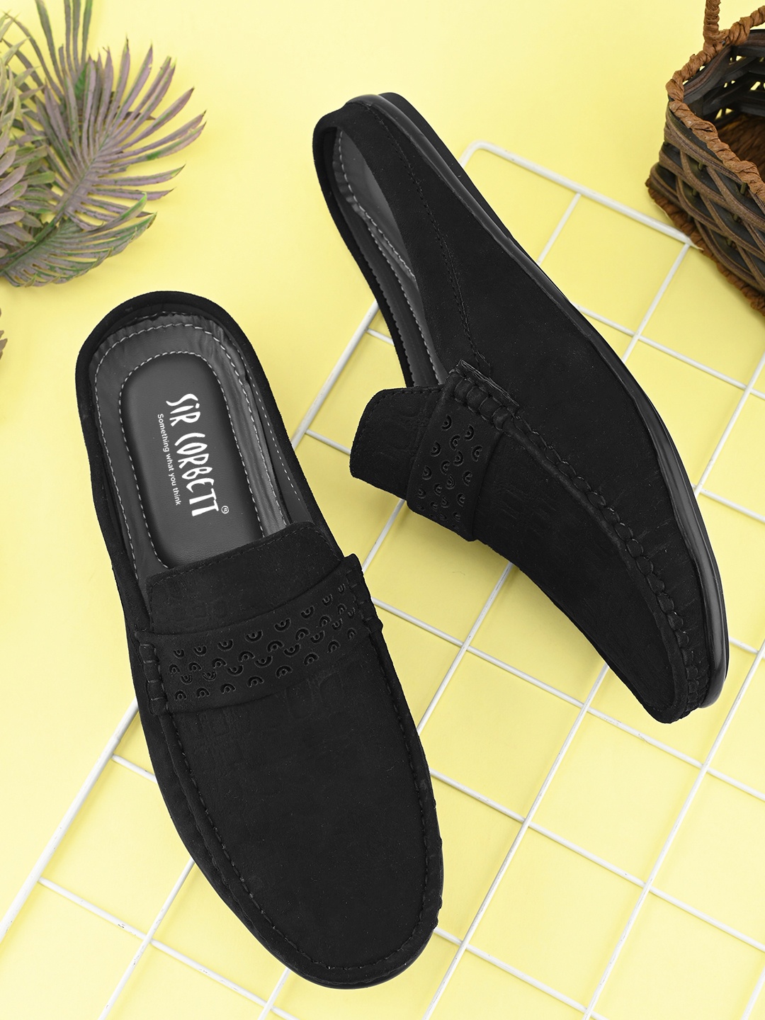 

Sir Corbett Men Suede Loafers, Black