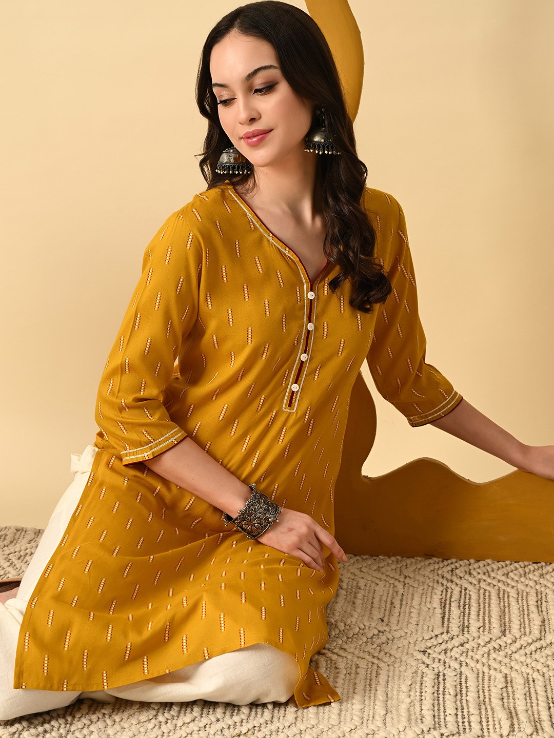 

METAFAB Striped Kurta, Mustard