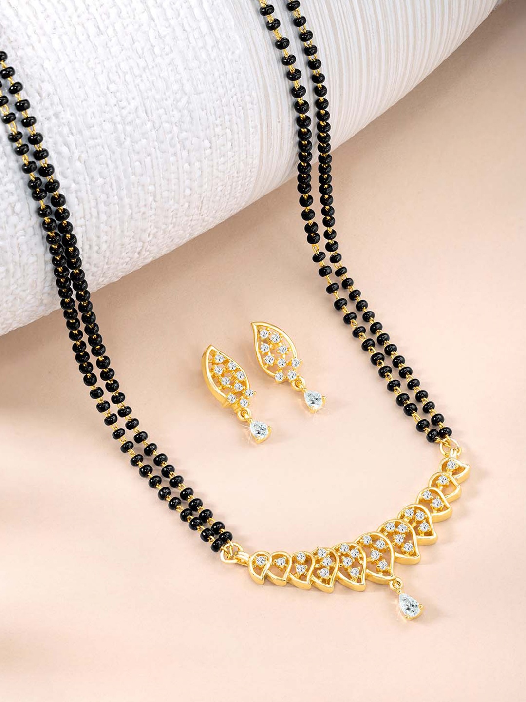 

Peora Gold-Plated Artificial Stones Mangalsutra