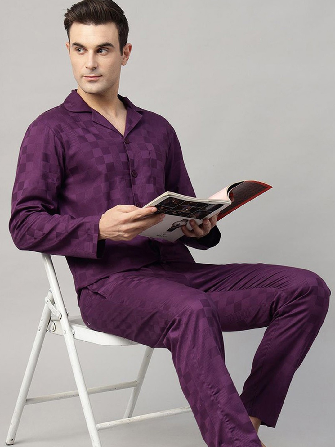 

Hancock Men Self Design Satin Night suit, Burgundy