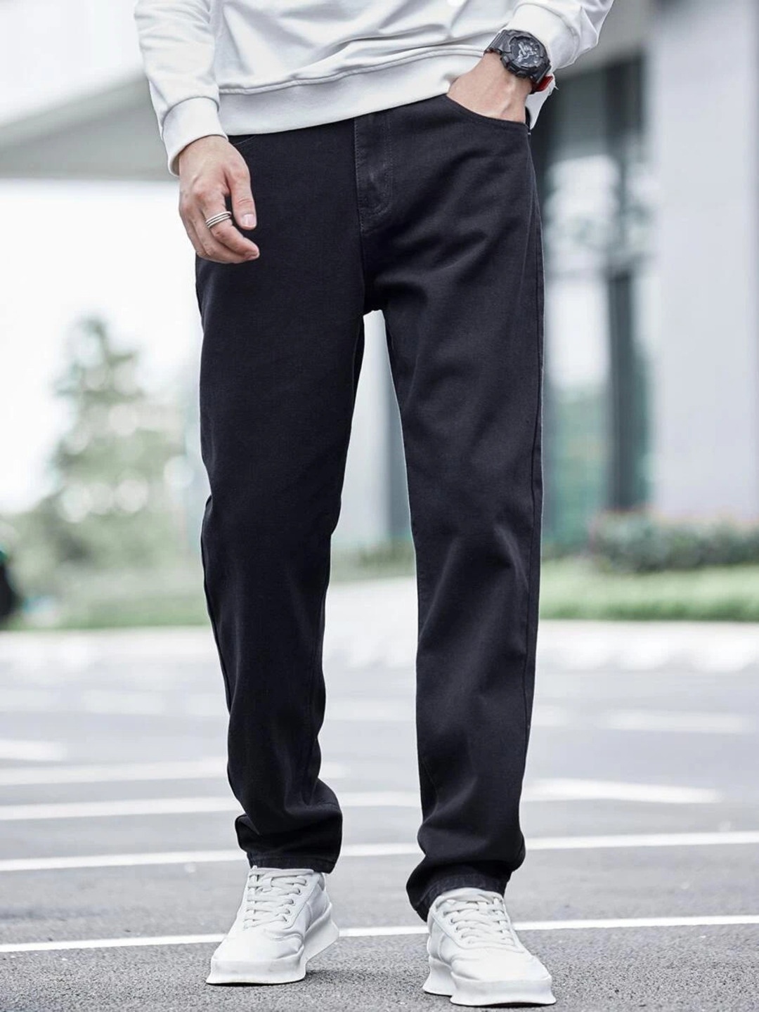 

DENIMLOOK Men Relaxed Fit Stretchable Jeans, Black