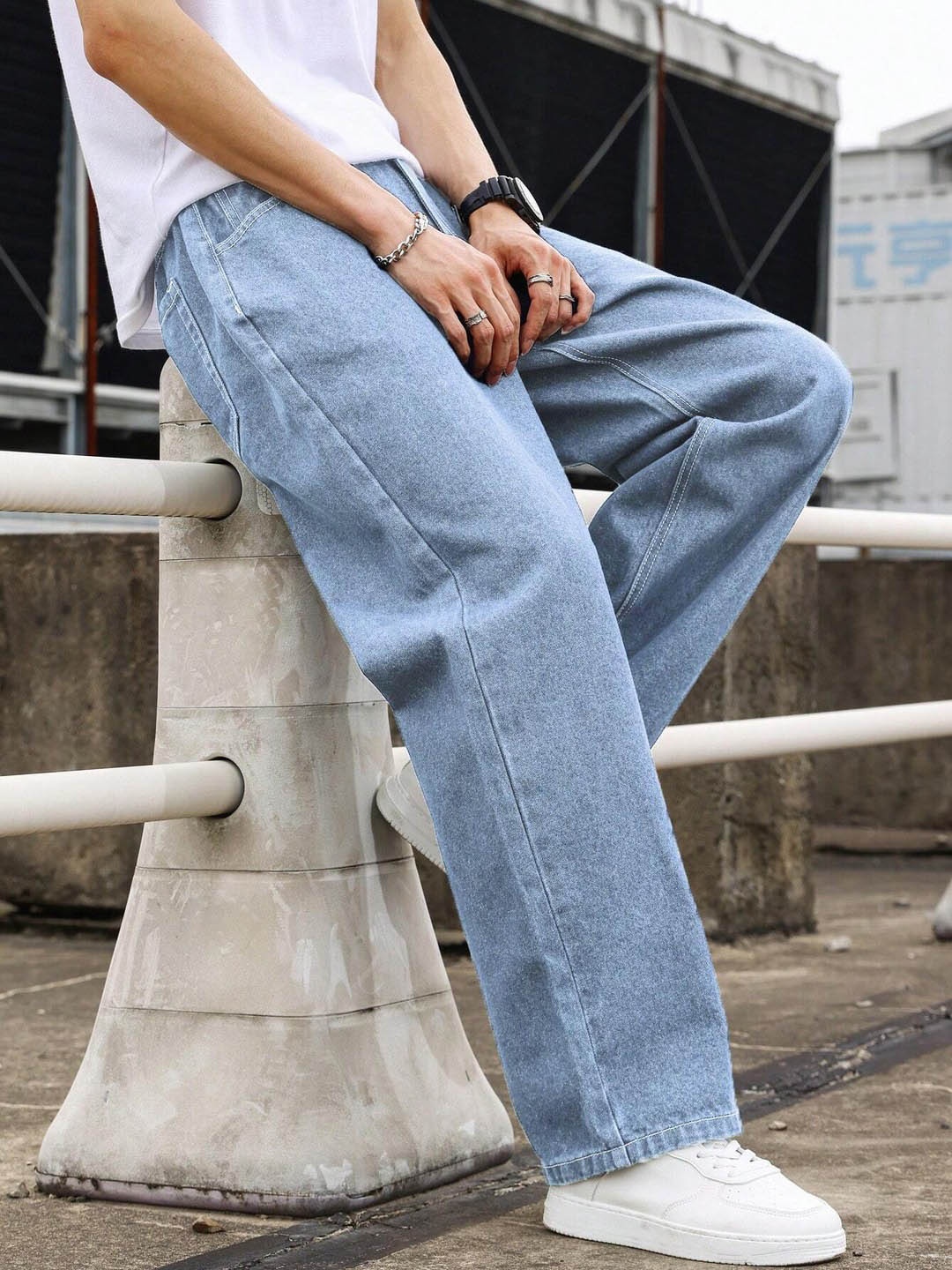 

DENIMLOOK Men Relaxed Fit Stretchable Jeans, Blue