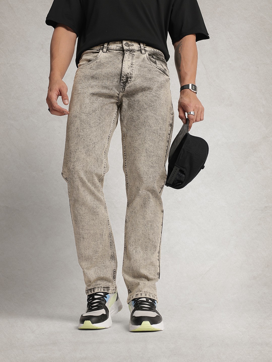 

WROGN Men Anti Fit Heavy Fade Stretchable Jeans, Grey