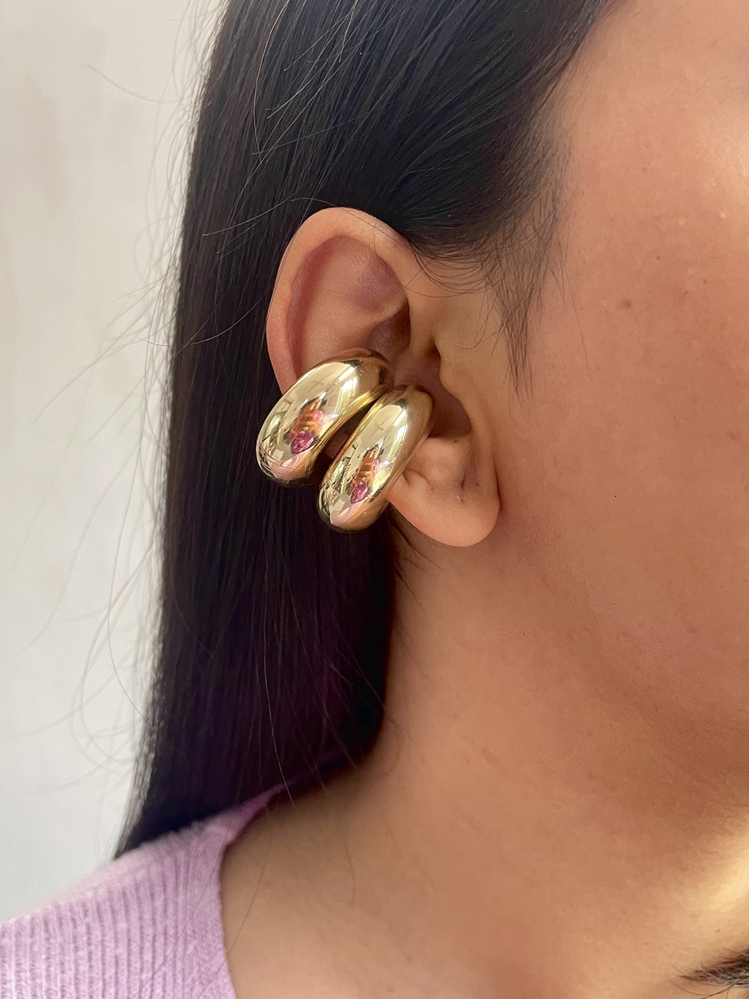 

ISHKAARA Contemporary Ear Cuff Earrings, Gold