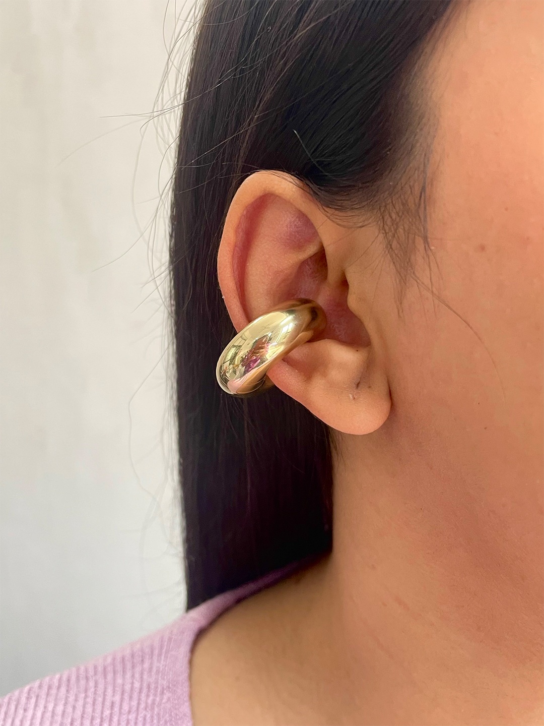 

ISHKAARA Contemporary Ear Cuff Earrings, Gold