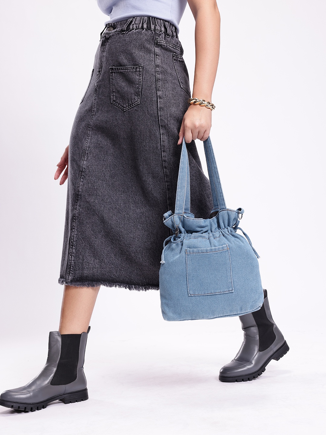 

Roadster Bucket Shoulder Bag, Blue