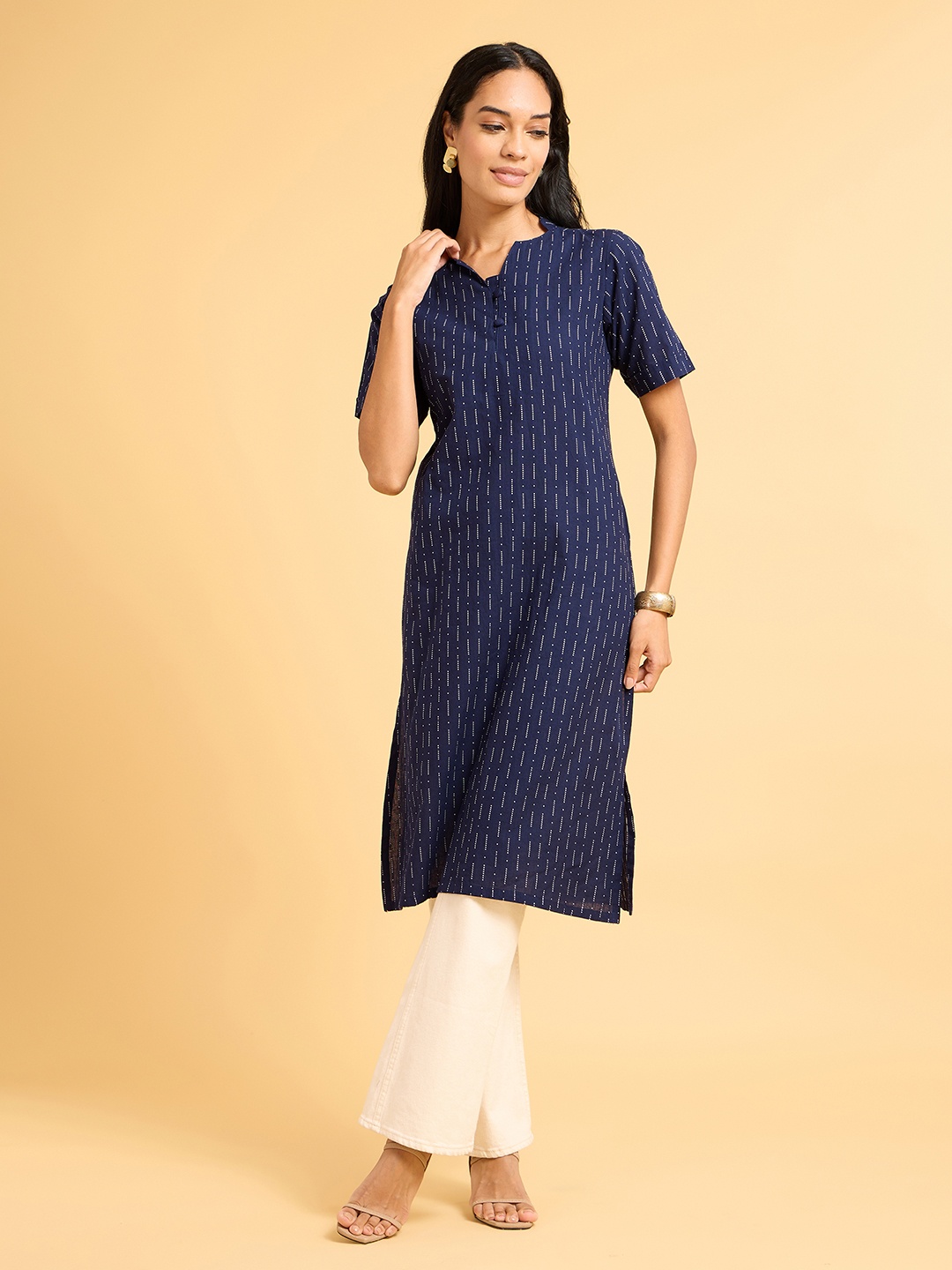 

Saaki Women Striped Thread Work Kurta, Navy blue