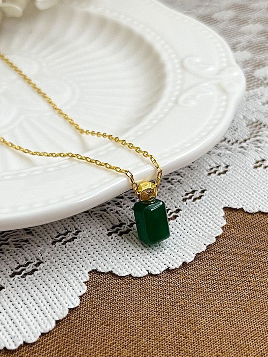 Just Lil Things Artificial Stones Studded Chain, Gold