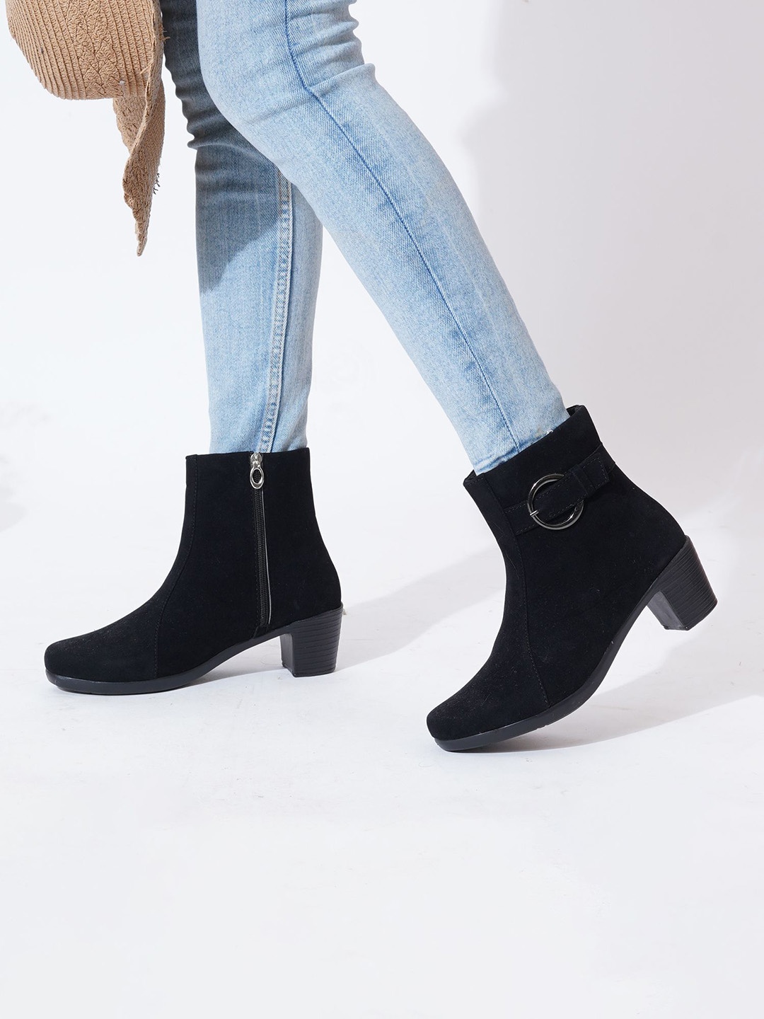 

PLANET WALK Women Block-Heeled Chelsea Boots, Black