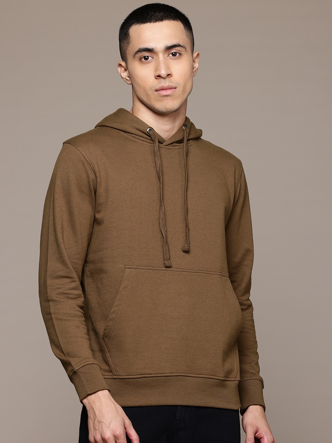 

The Roadster Lifestyle Co. Solid Hooded Sweatshirt, Brown