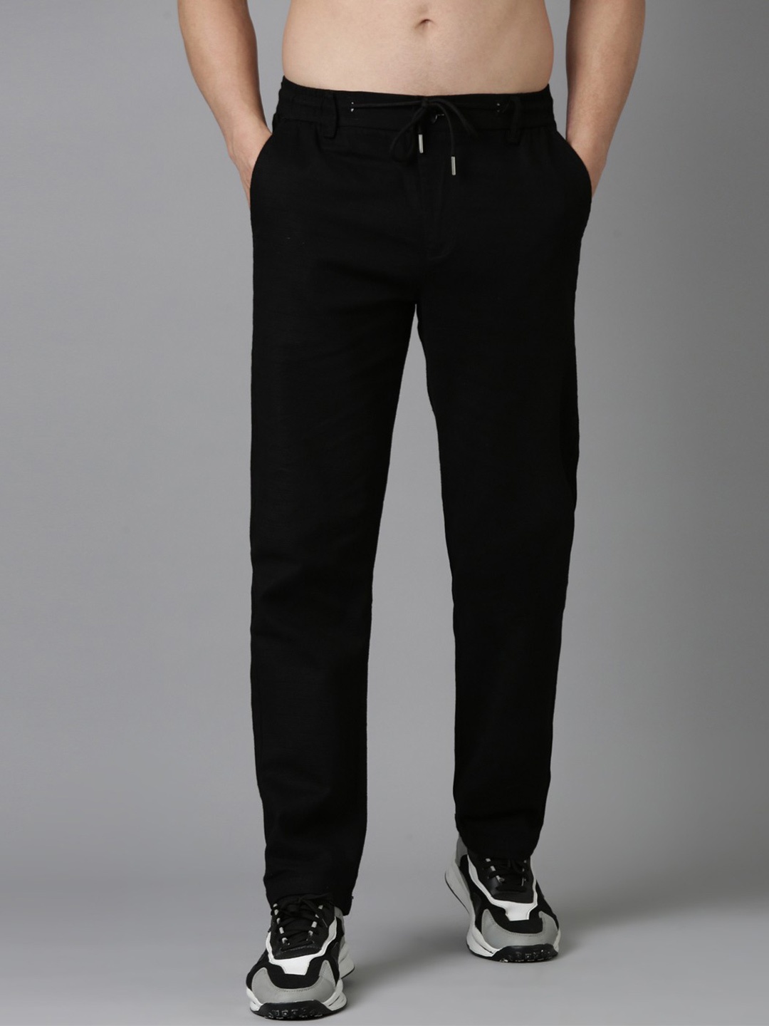 

NEVER NEUD Men Relaxed Fancy Linen Trousers, Black