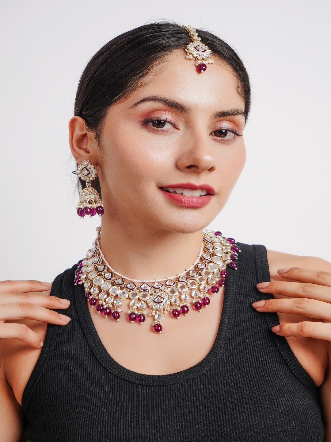 

Divisha Gold-Plated Stone Studded & Beaded Jewellery Set